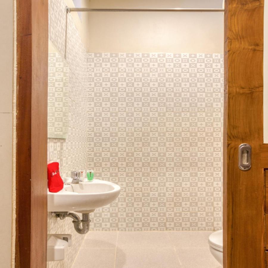 Reddoorz @ Gunung Sanghyang Kerobokan Denpasar  Ngoại thất bức ảnh